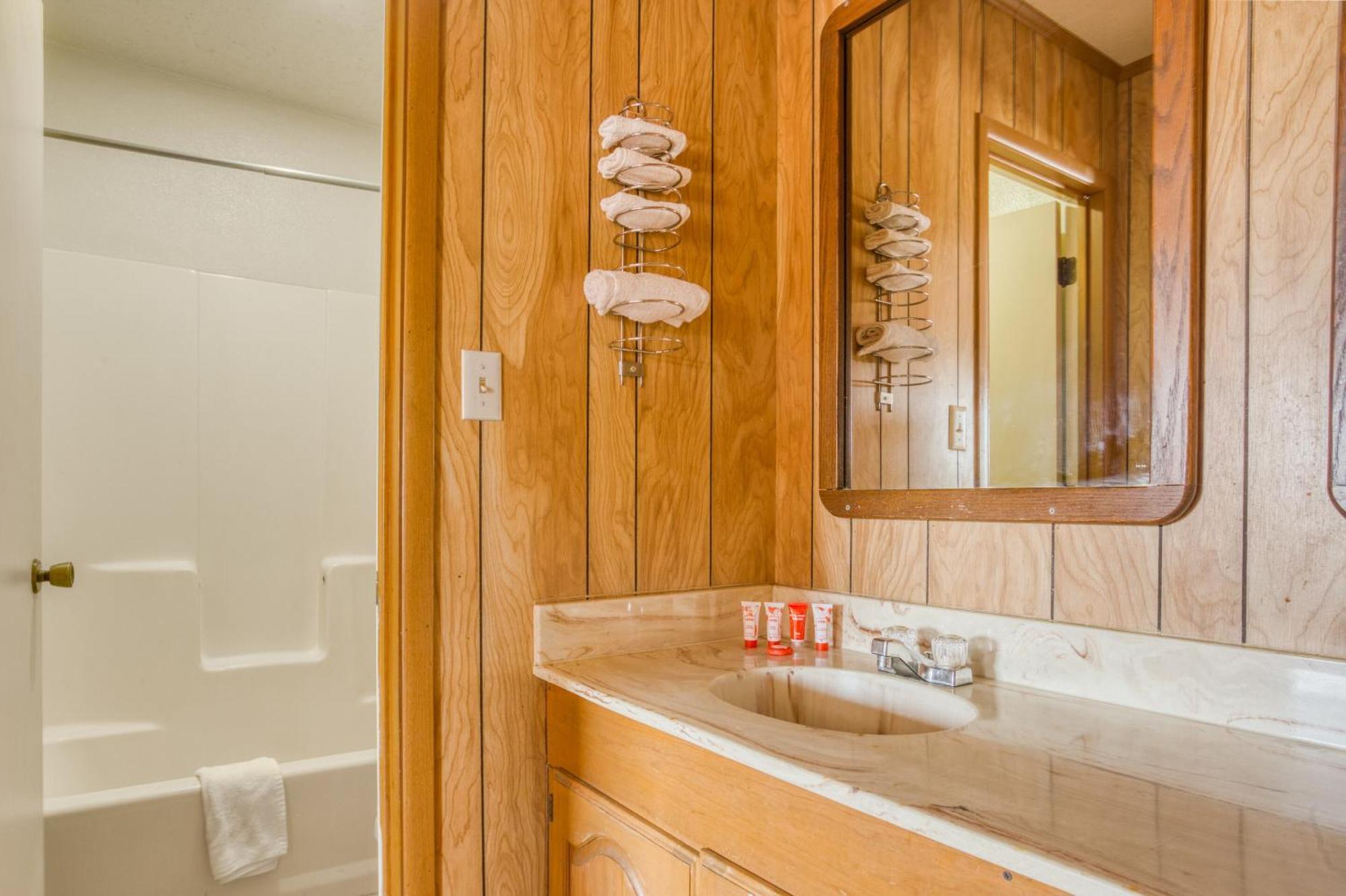 Oyo Hotel Breckenridge Tx Hubbard Creek Lake Zewnętrze zdjęcie